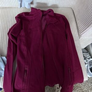 Maroon Lulu define jacket